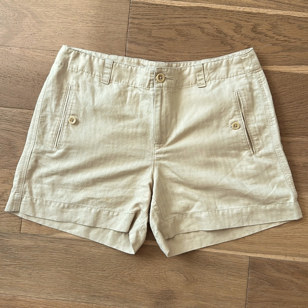 EUC, Women’s Ralph Lauren green label kacki shorts, Size 8
